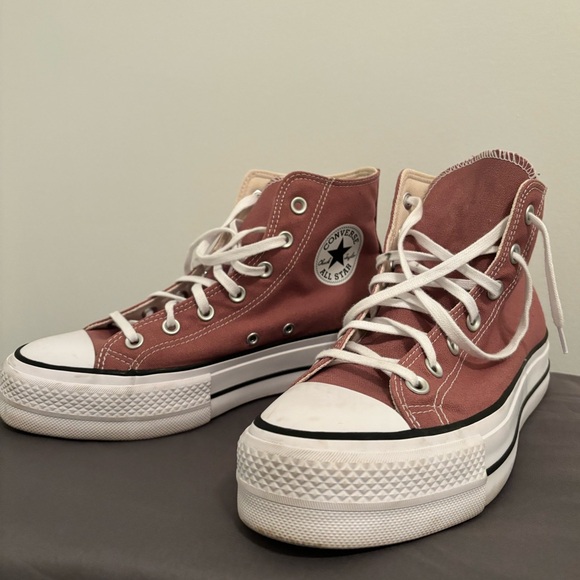 Women’s platform Converse size 8.5, mauve taupe color - Picture 3 of 6